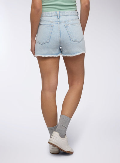 Shorts mom di jeans chiari con piccoli strappi