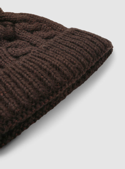 Berretto a trecce con pompon effetto luccicante
