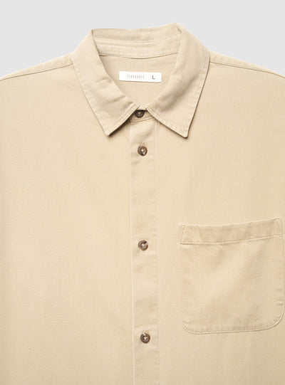 Camicia a maniche lunghe tinta unita con taschino