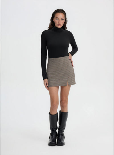 T-shirt a maniche lunghe con collo alto