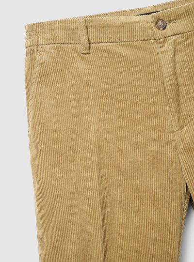 Pantaloni chino con elastico in velluto a coste
