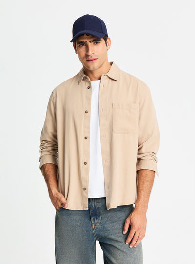 Camicia a maniche lunghe tinta unita con taschino