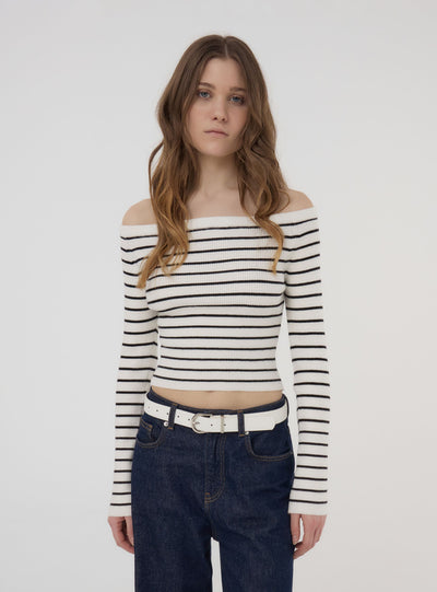 Maglia a righe con spalle scoperte