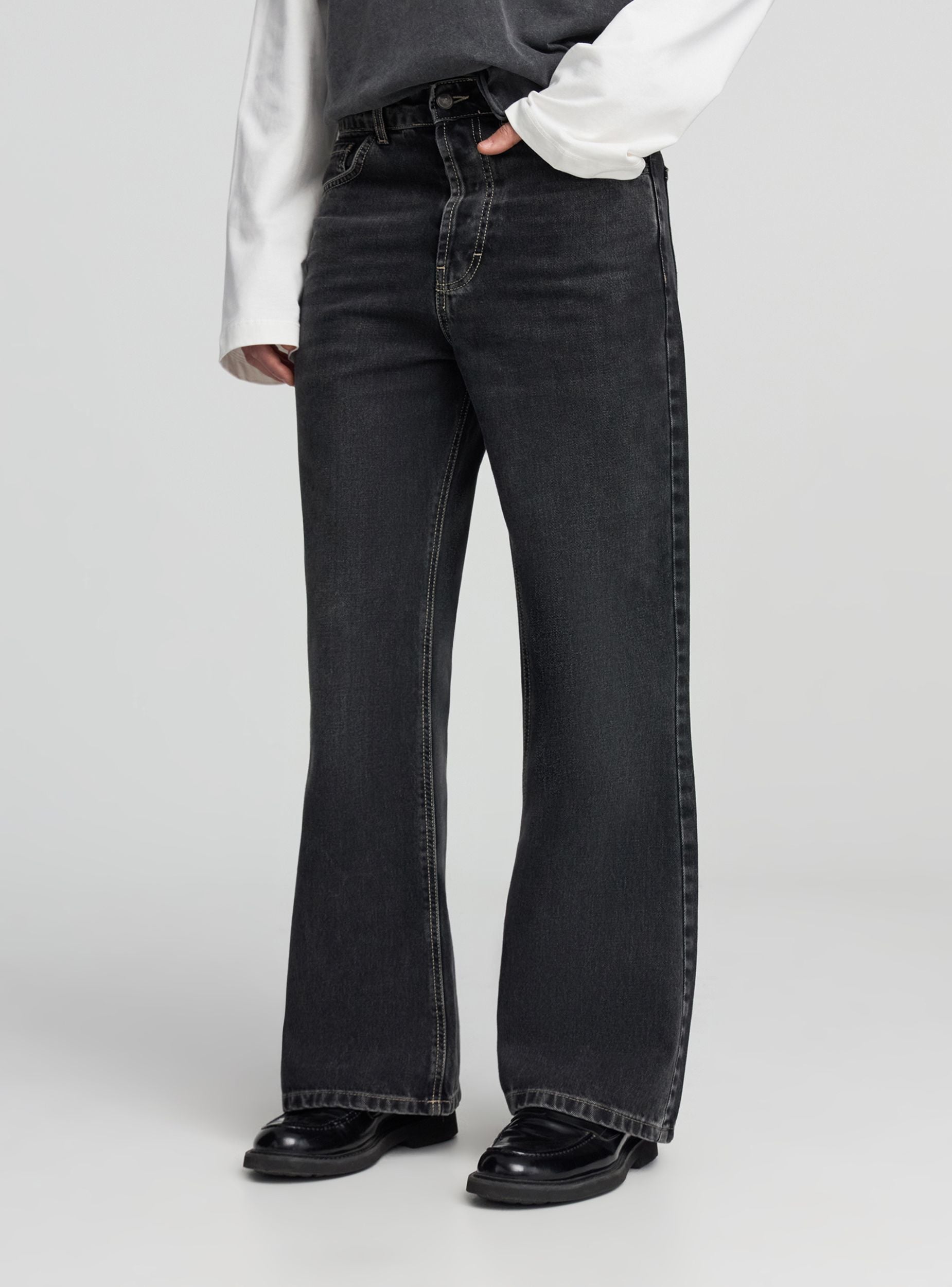 Baggy flare jeans – Terranova