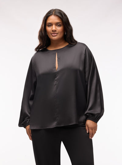 Camicia in satin con apertura a goccia