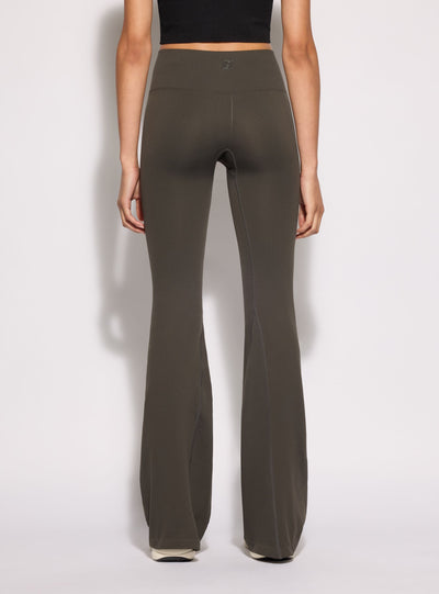 Leggings sportivi a zampa seamless