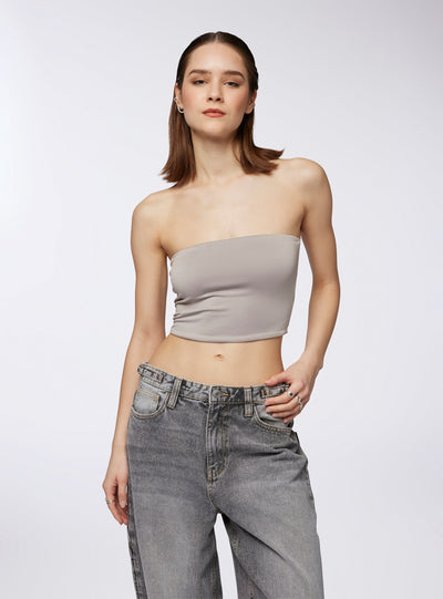 Top crop a fascia tinta unita