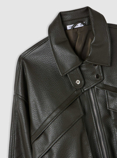 Bomber crop con tasche applicate