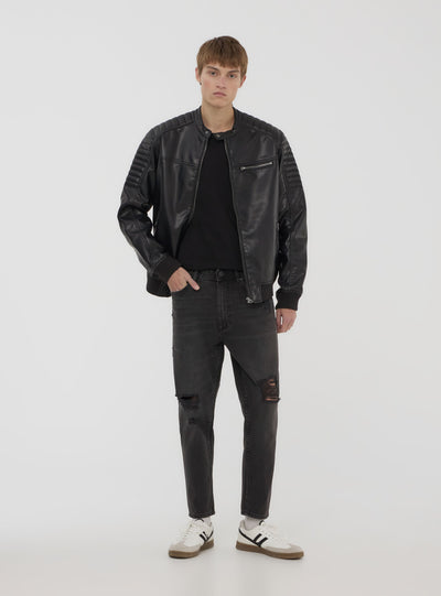 Jeans relaxed con strappi ampi