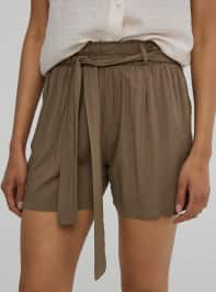 Short pants Woman Terranova