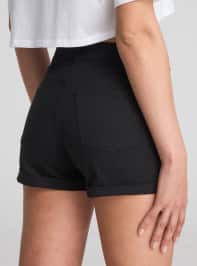Short pants Woman Terranova