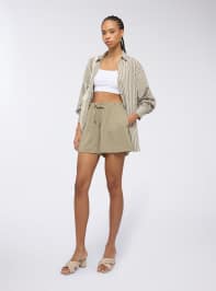 Short pants Woman Terranova