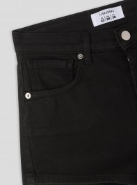 Short pants Woman Terranova