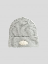 Small-Hat Woman Terranova