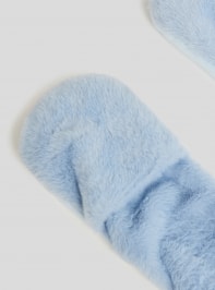 Small-Hat Girls Terranova