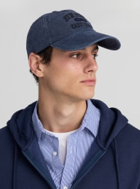 Small-Hat Man Terranova