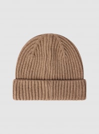 Small-Hat Woman Terranova