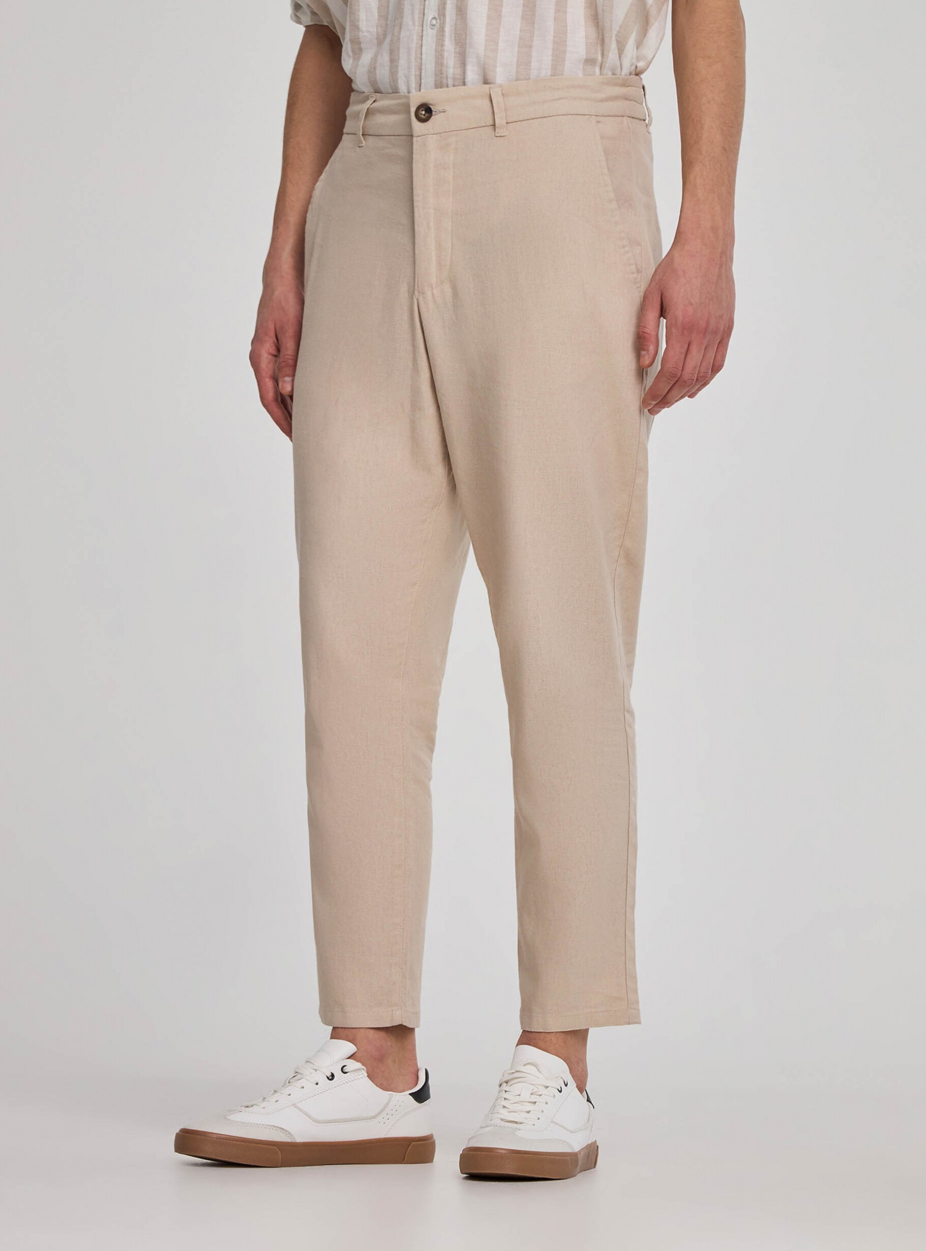 Pantalon chino uni online