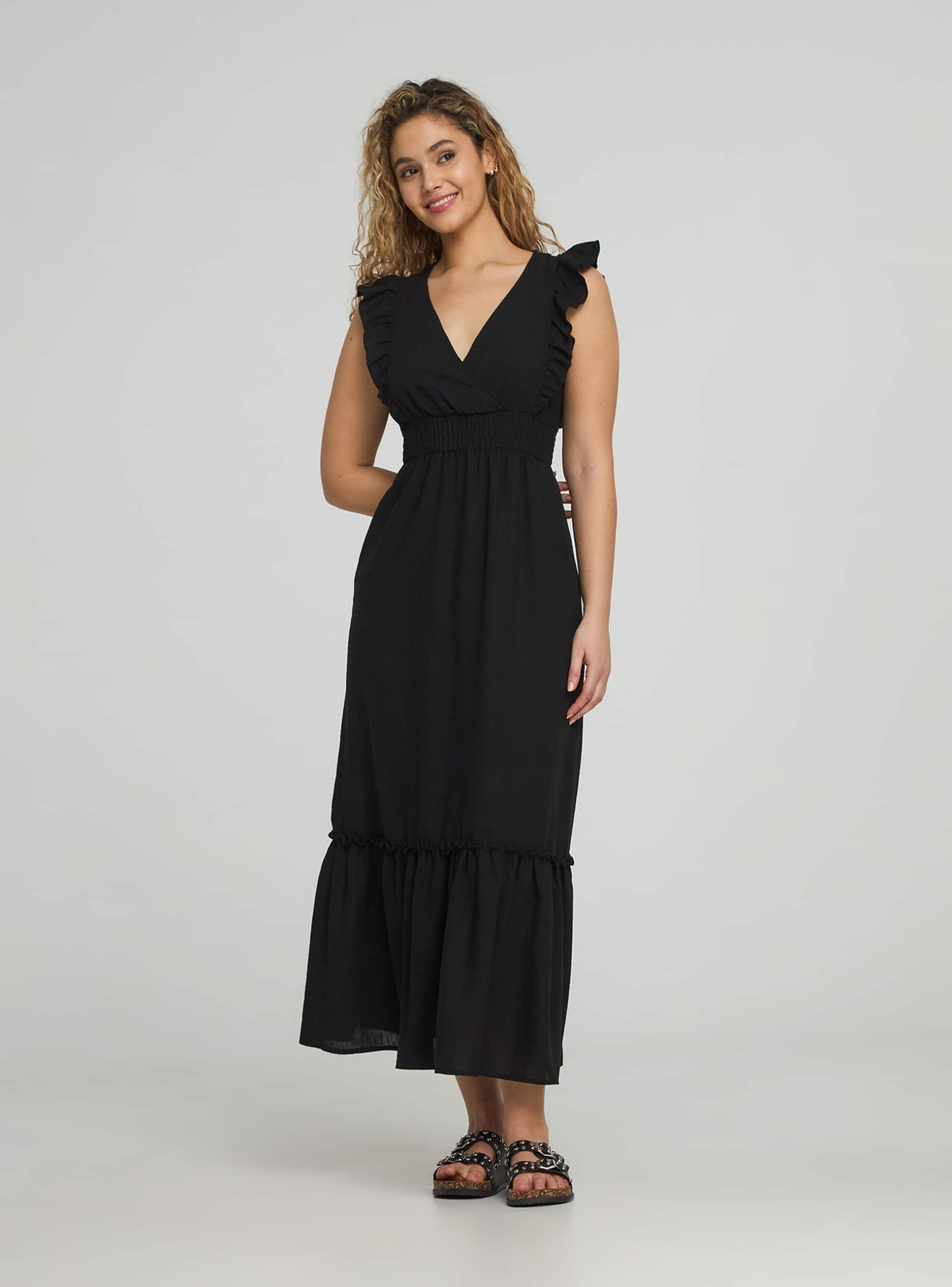 Vestito lungo con balze e manica ad aletta Nero Acquista Online Terranova