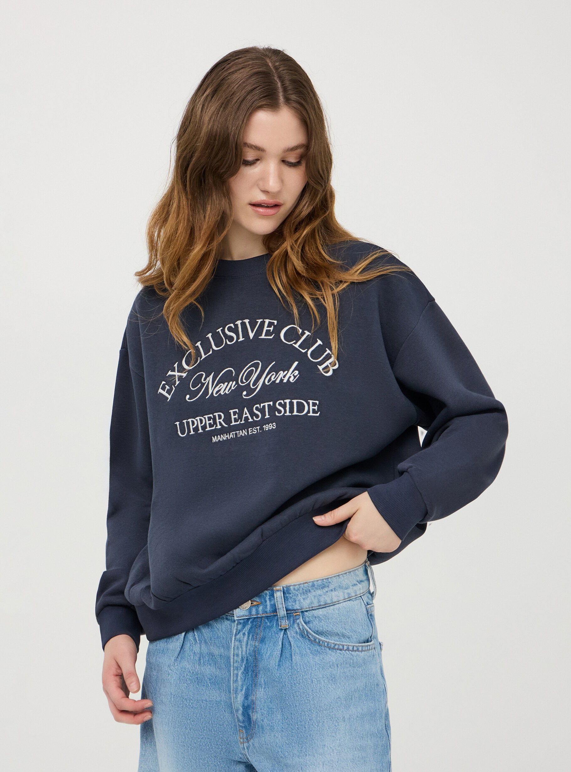 Blue dark Sweatshirt with college-style embroidery - Buy Online | Terranova