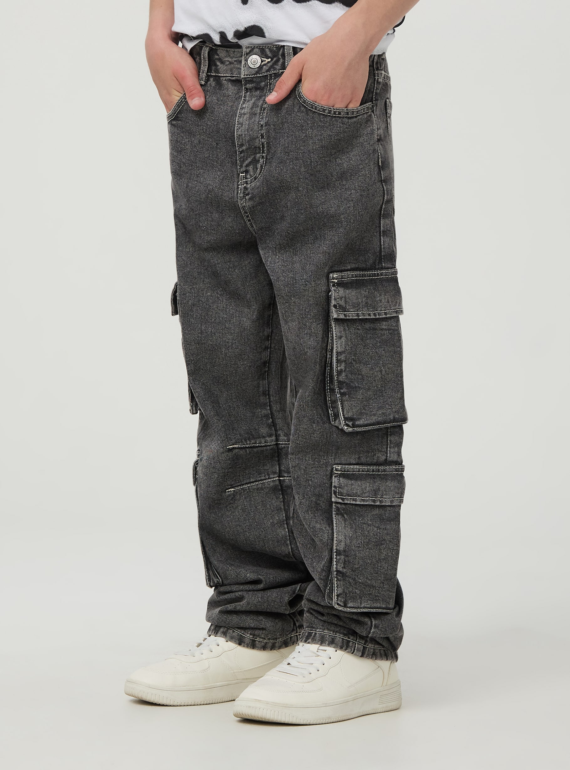 Grey cargo jeans online