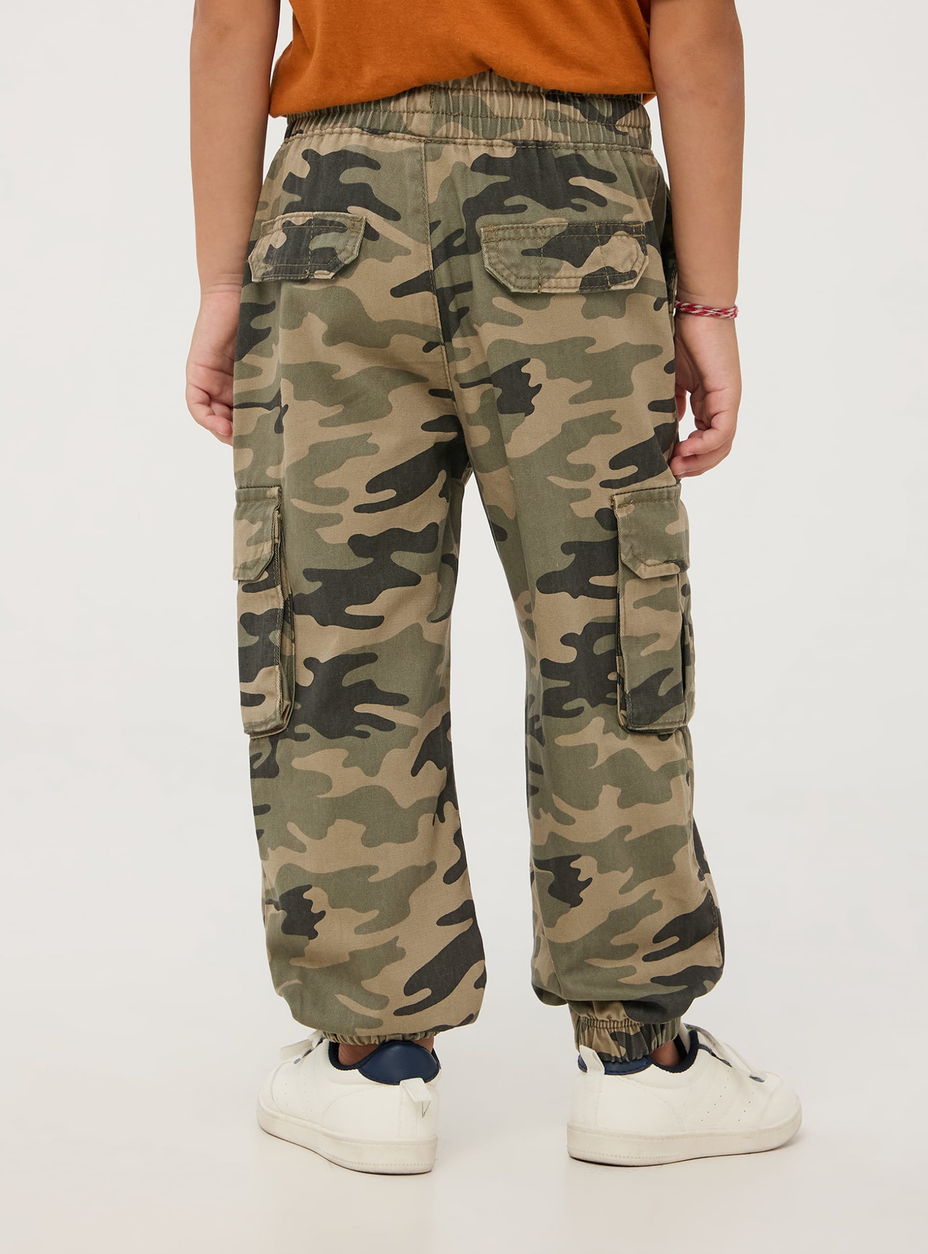 Var green military light Camouflage cargo trousers Buy Online Terranova