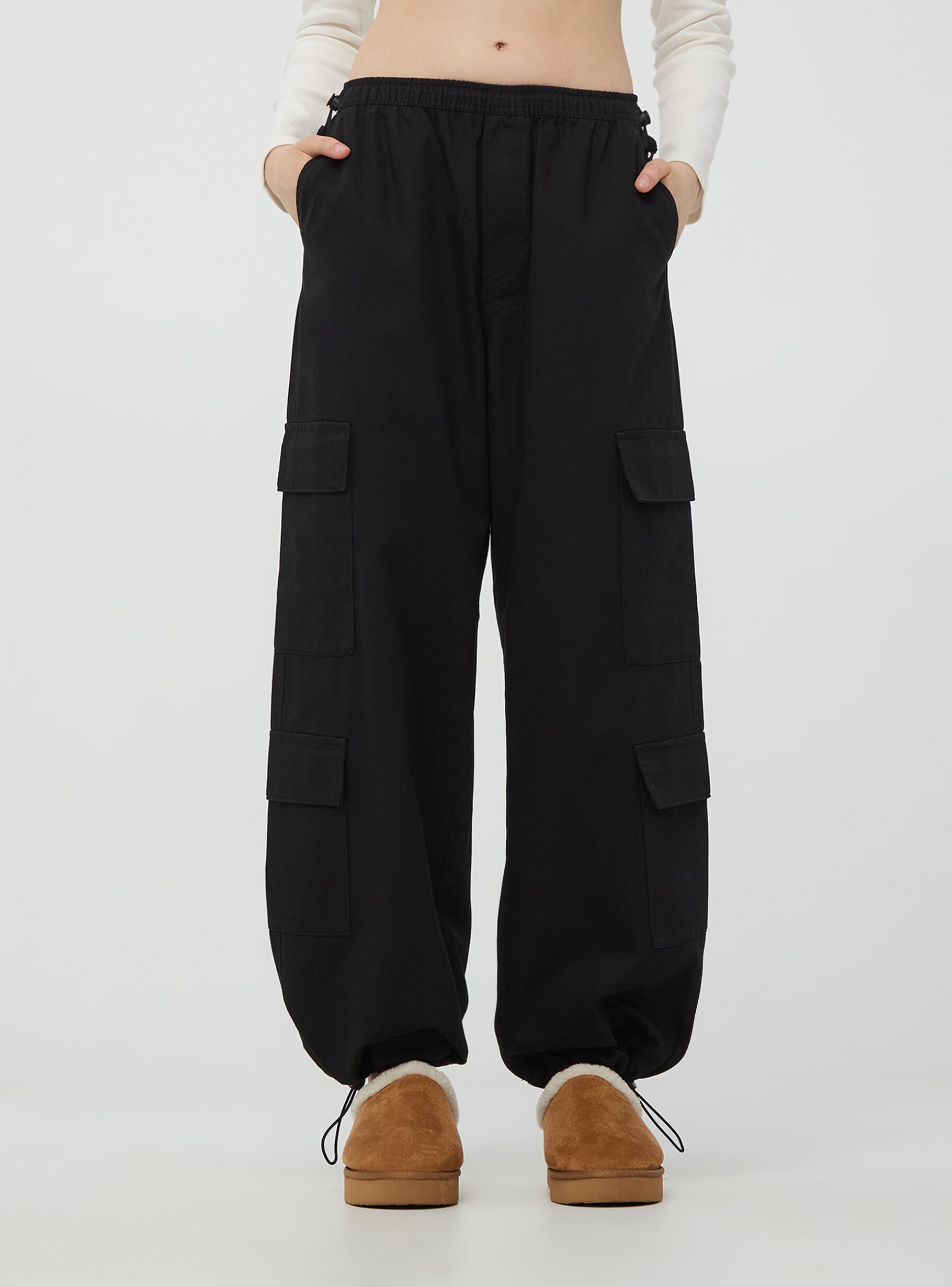 【U LAN】Berry Parachute Track Banding Pants Urban Classics Popline Parachute Pants zielony (TB6392-02938)