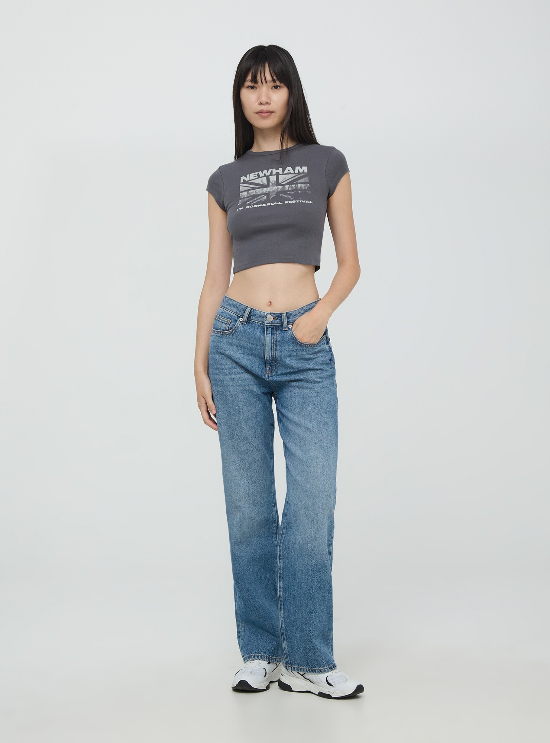 Grey dark Rock print cropped T-shirt - Buy Online | Terranova