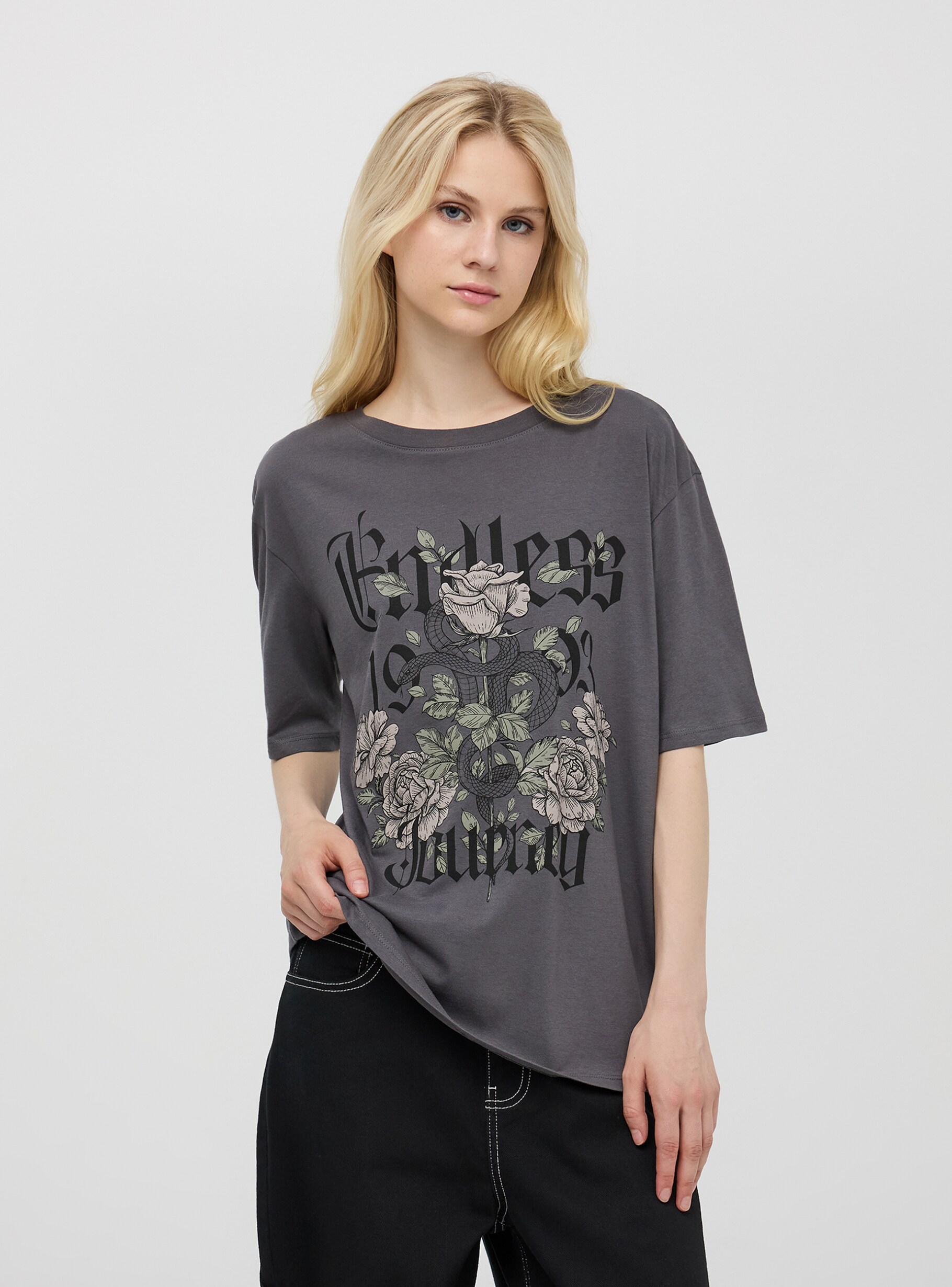 Grey dark Loose rose print T-shirt - Buy Online | Terranova
