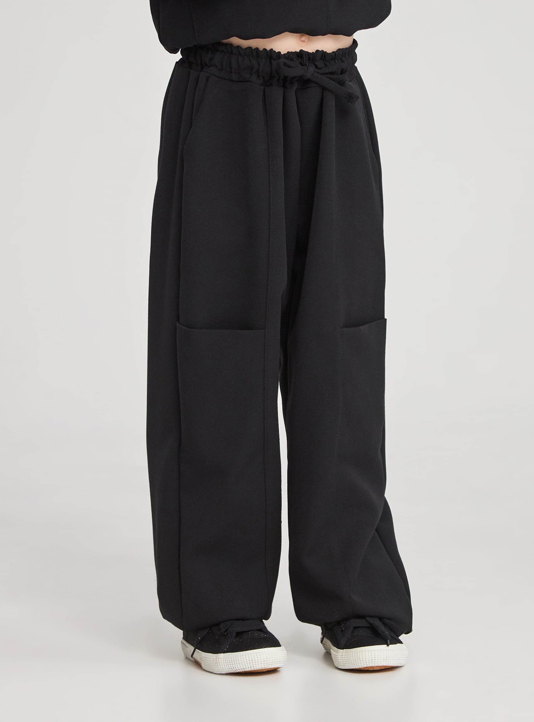 Ladies tracksuit bottoms with pockets top