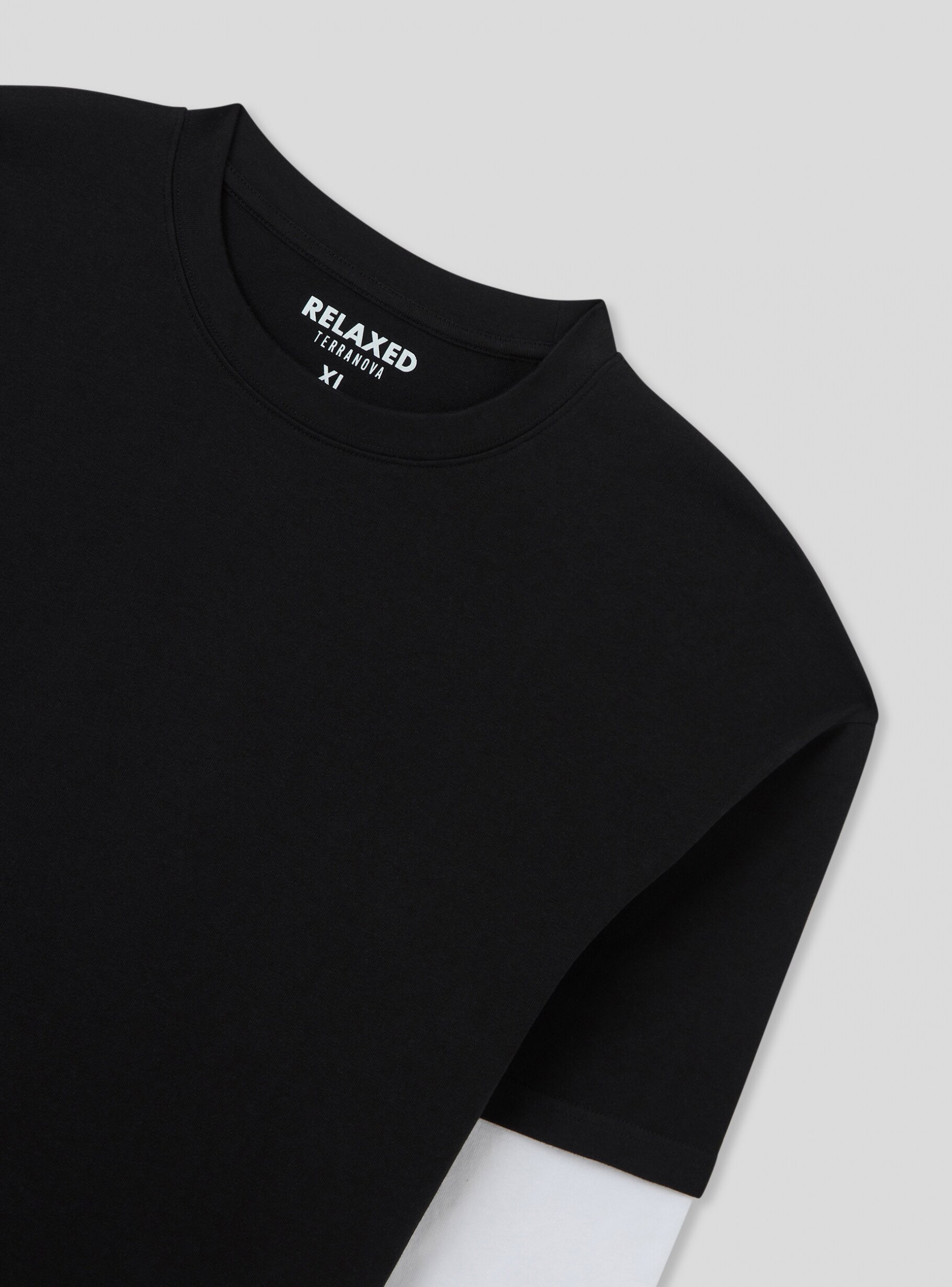 Black Two-tone long-sleeved T-shirt - Buy Online | Terranova