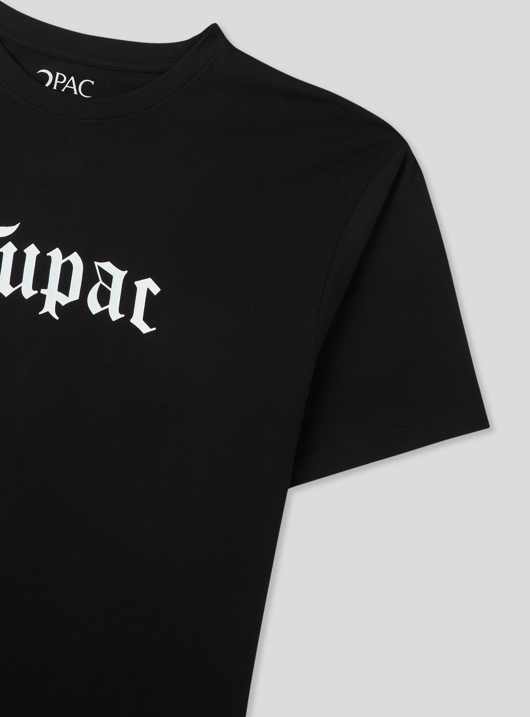 Black Oversized T-shirt with a Tupac® print on the front Black Oversized T-shirt with a Tupac® print on the front