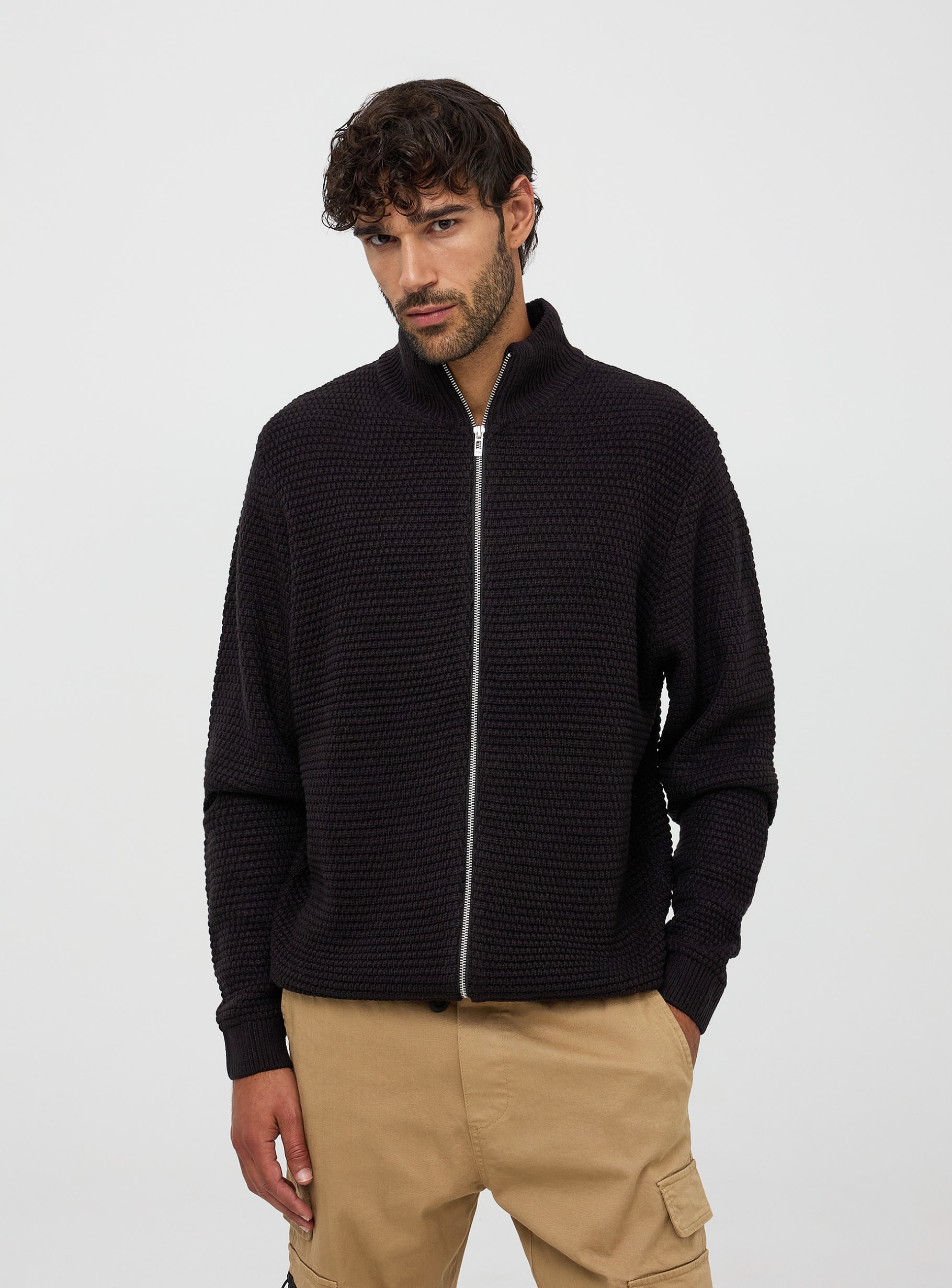 Black Zipped cardigan - Buy Online | Terranova