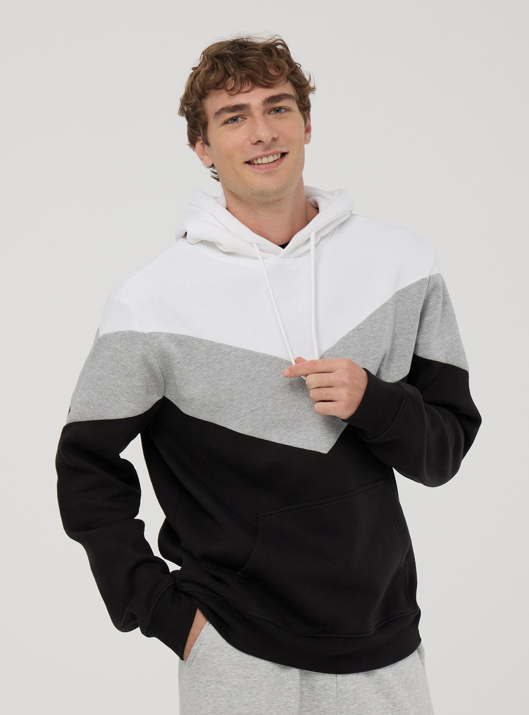さらに100円引き◆MAHAGRID◆BASIC COLOR BLOCK HOODIE mahagrid/マハグリッド』 BASIC COLOR BLOCK HOODIE/ベーシック