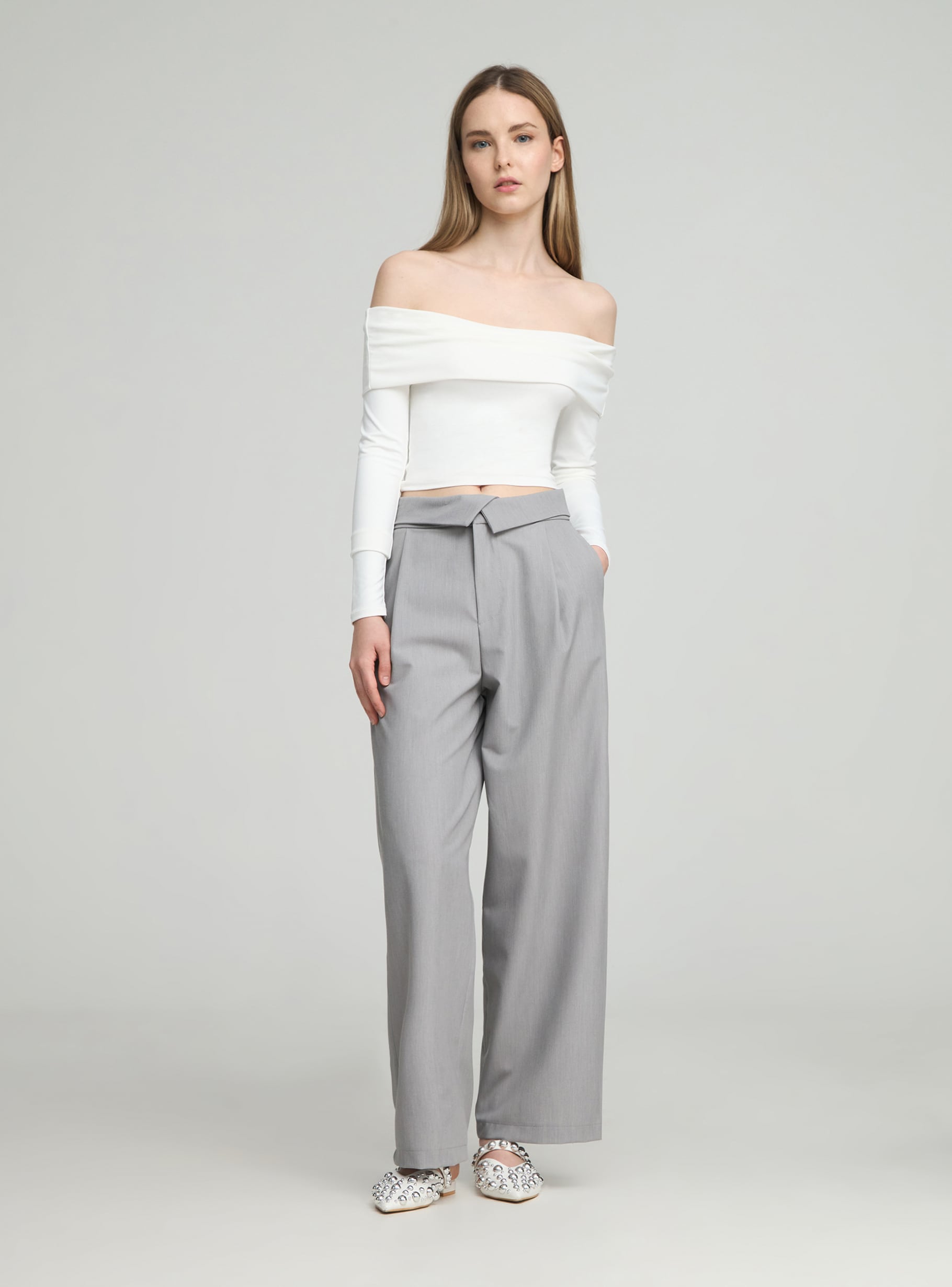 Grey Trousers with panel at the waist - Buy Online | Terranova