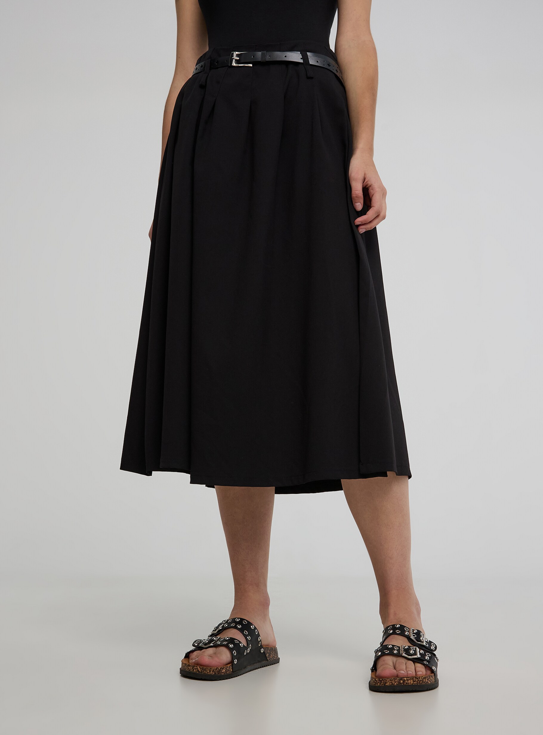 【PORTERNA】Mary belt long skirt Black Long pleated skirt with belt - Buy Online | Terranova
