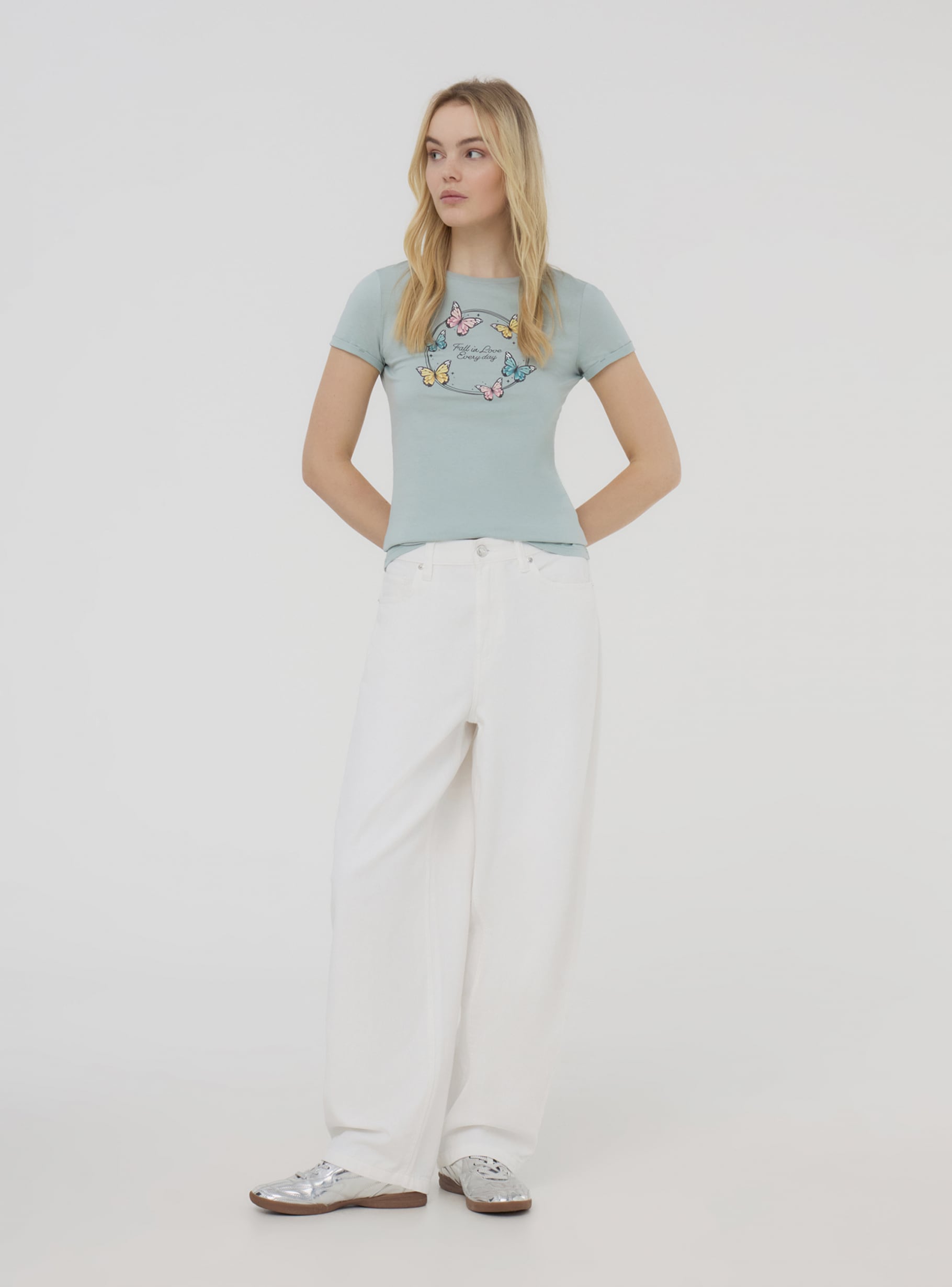 Online Ceramics Butterfly White Tee M未使用 Online Ceramics Butterfly White Tee M未使用 Online Ceramics