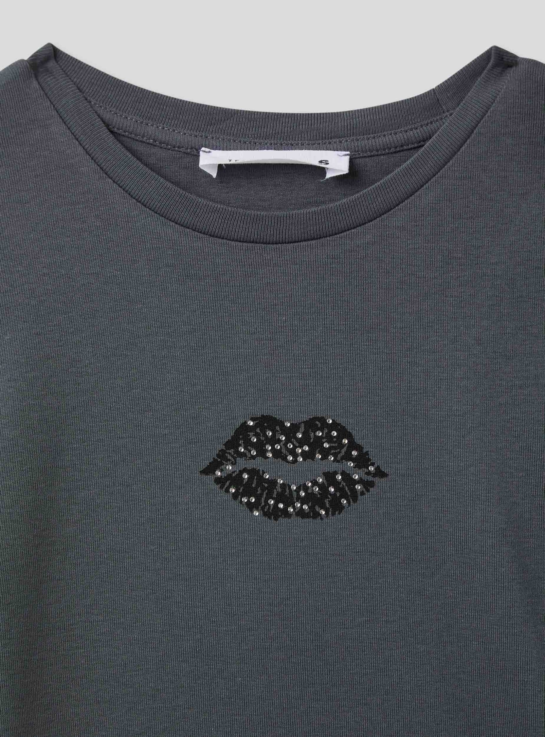 Grey dark Slim fit printed T-shirt with rhinestones - Buy Grey dark Slim fit printed T-shirt with rhinestones - Buy