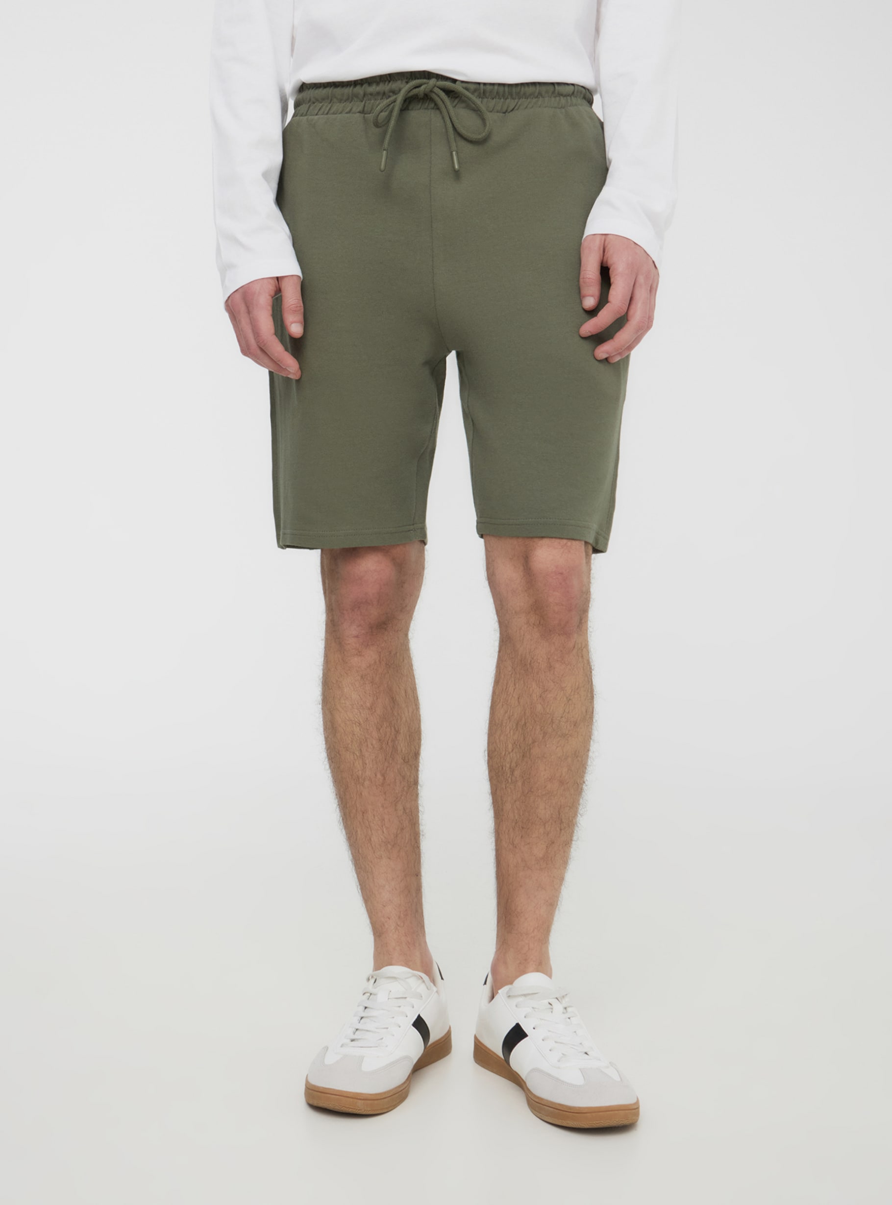 ハーフ・ショートパンツ ASCLO Big Pocket Bermuda Track Pants (4color) Sage Tracksuit Bermuda shorts with 3D lettering - Buy Online