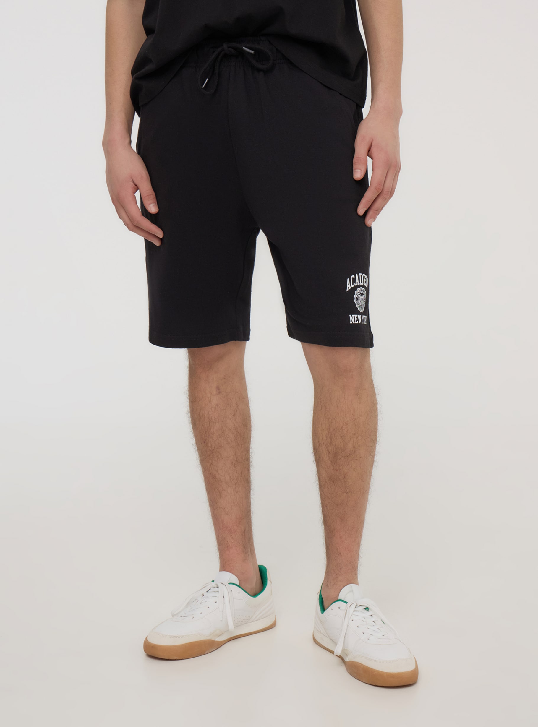 [GRAVER]★SMALL DRAWING SMILE BERMUDA TRAINING SHORTS Back Drawing Smile Bermuda Training Pants_Black 笑脸短裤