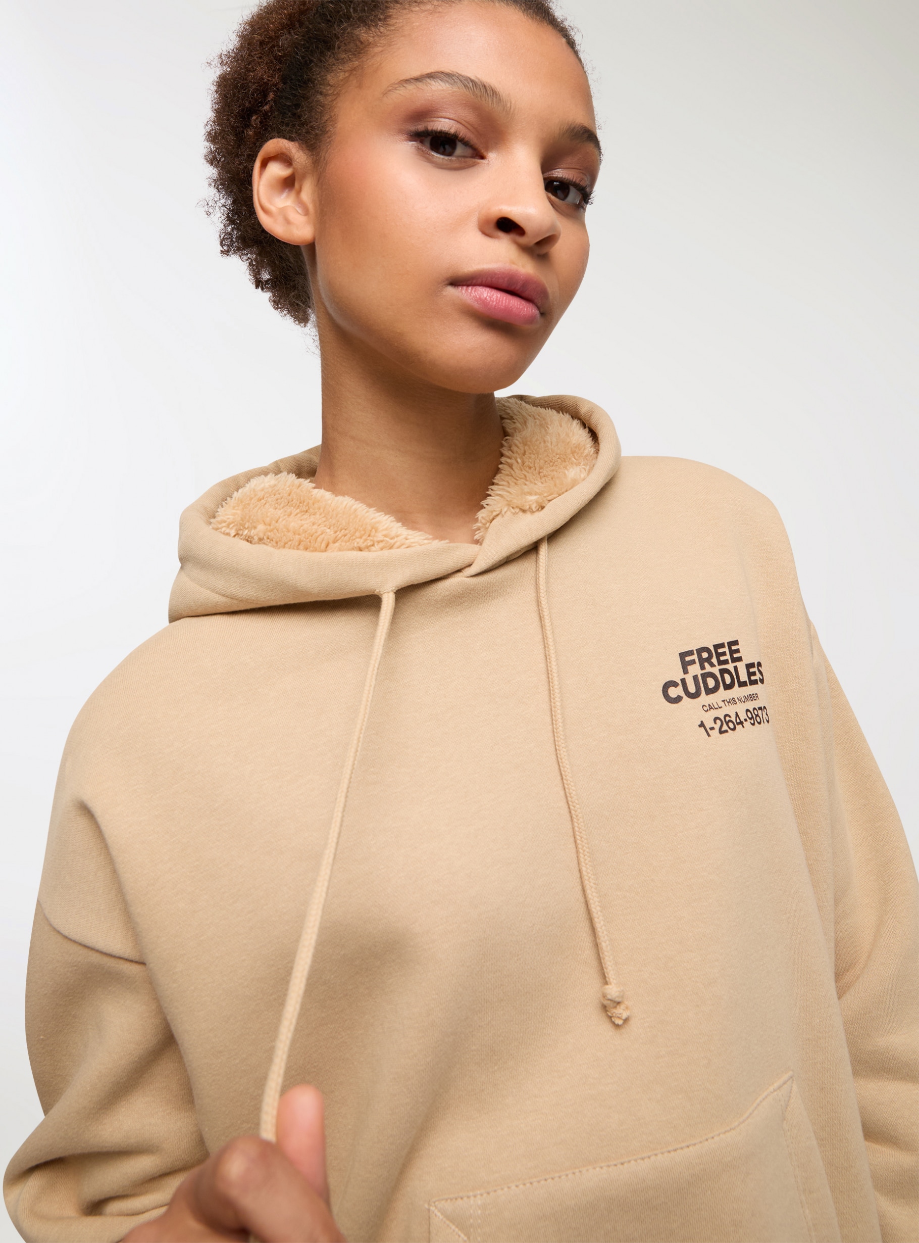 Beige light Hooded sweatshirt with sherpa lining and print Buy