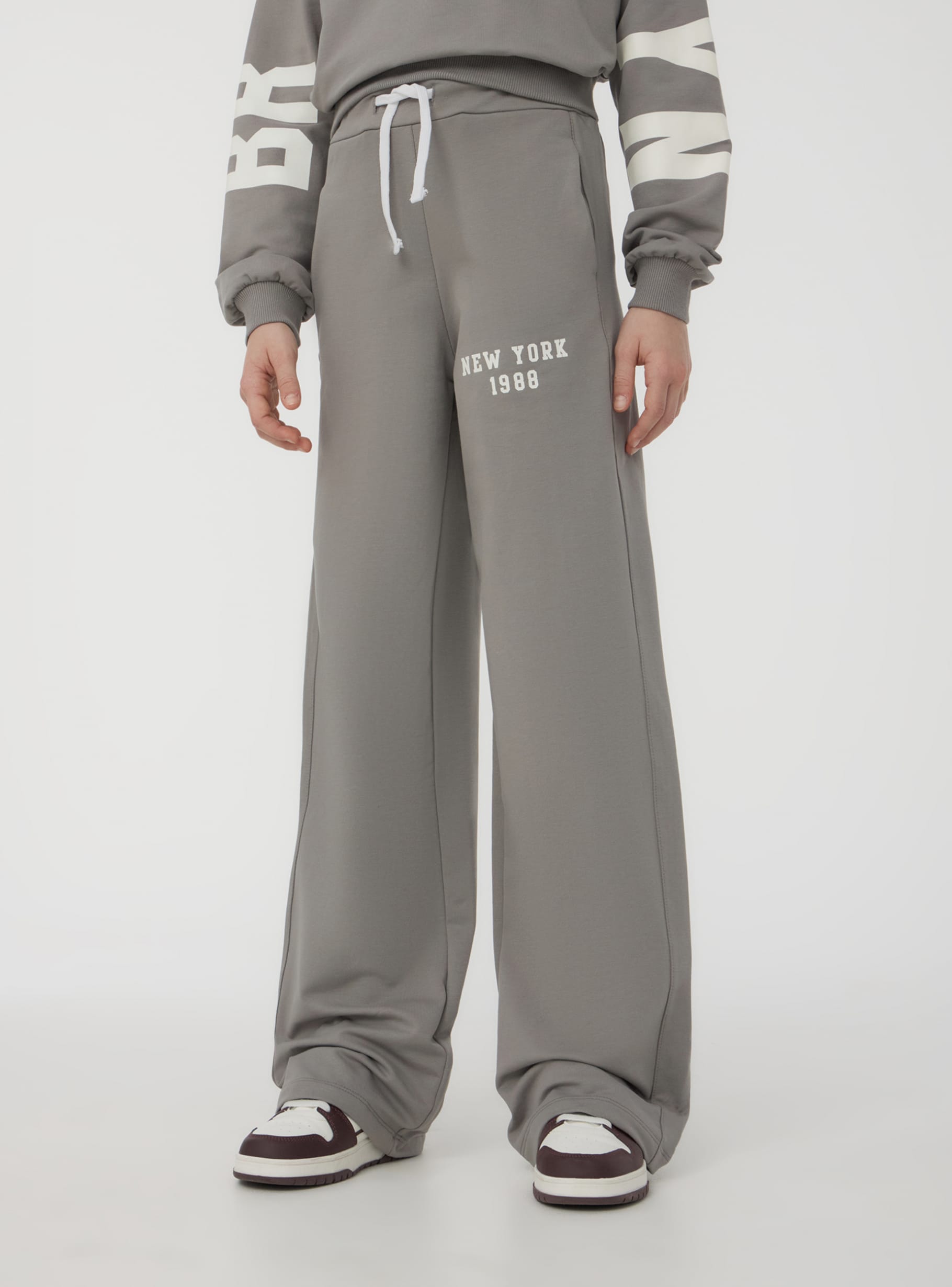 Grey Wide leg trousers with print - Buy Online | Terranova