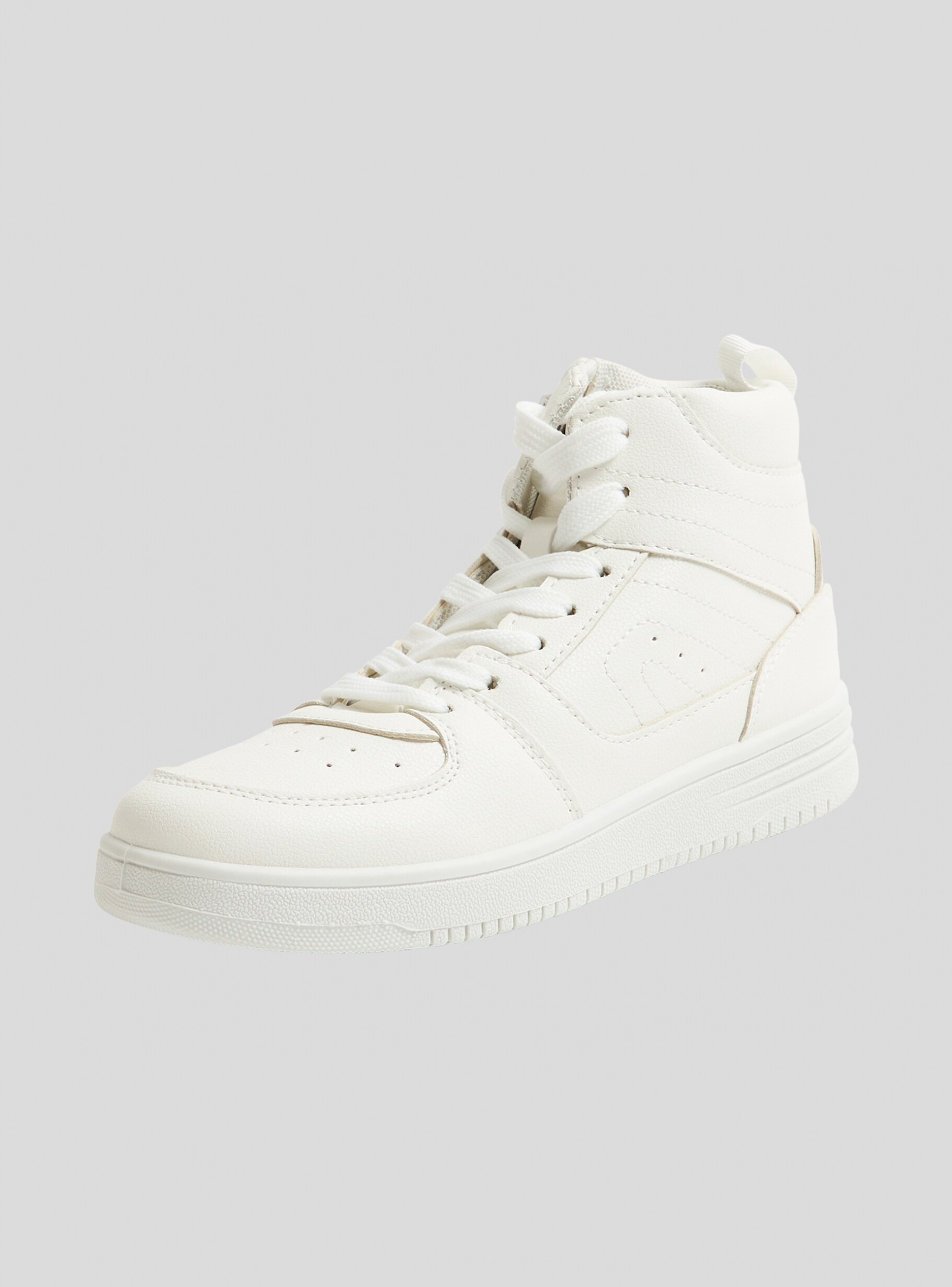 White synthetic leather shoes top