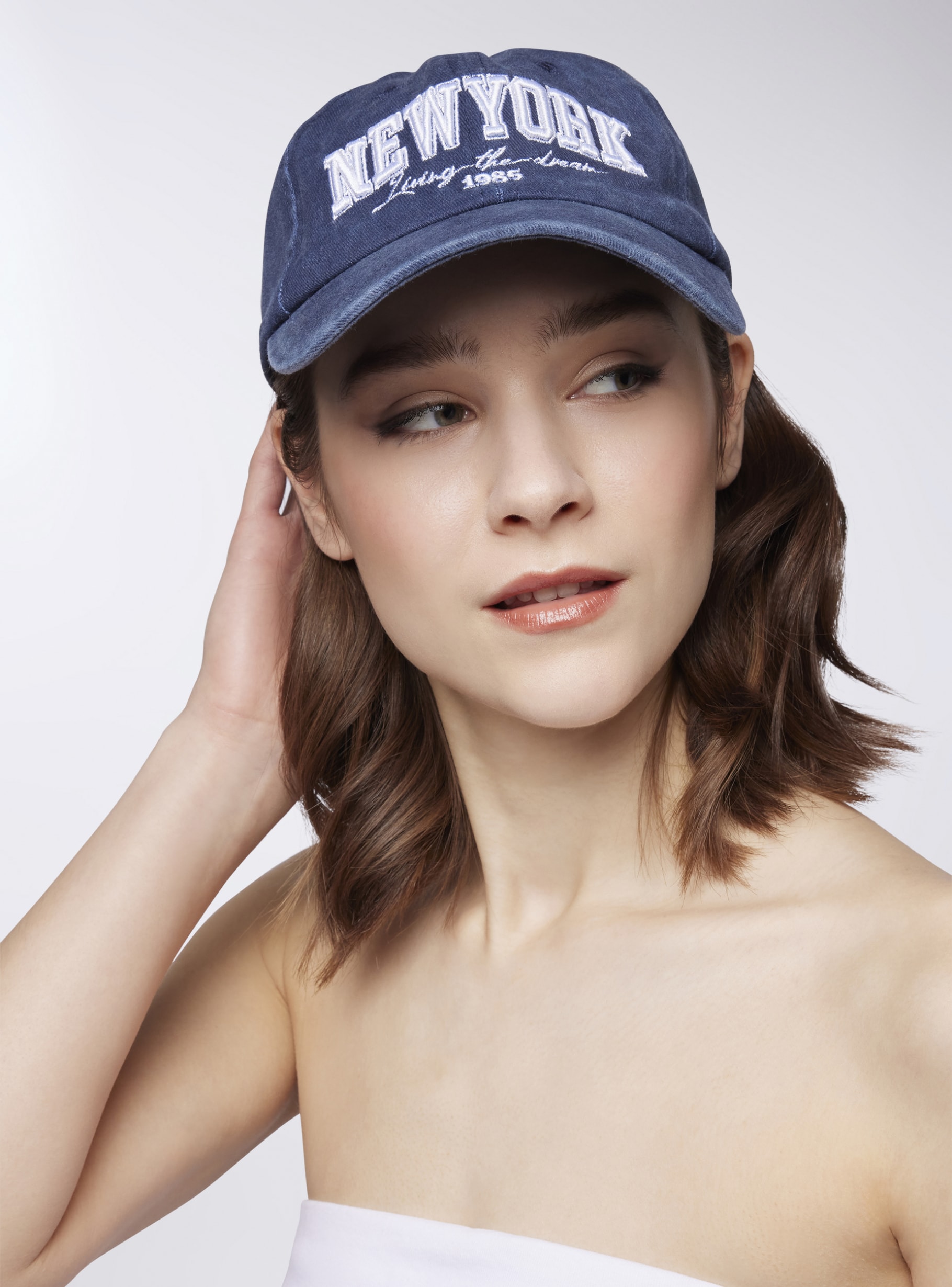 Blue dark Baseball cap with New York lettering - Buy Online
