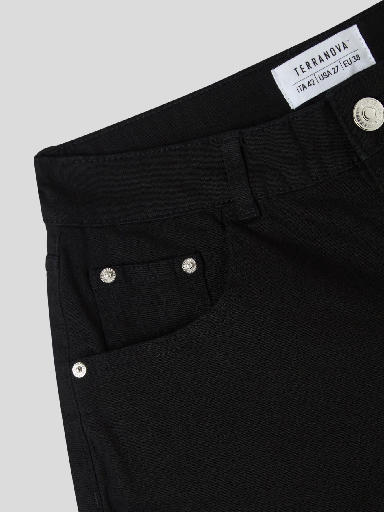 Short pants Woman Terranova