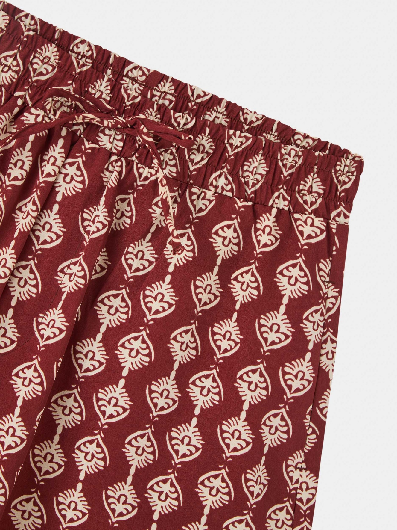 Short pants Woman Terranova