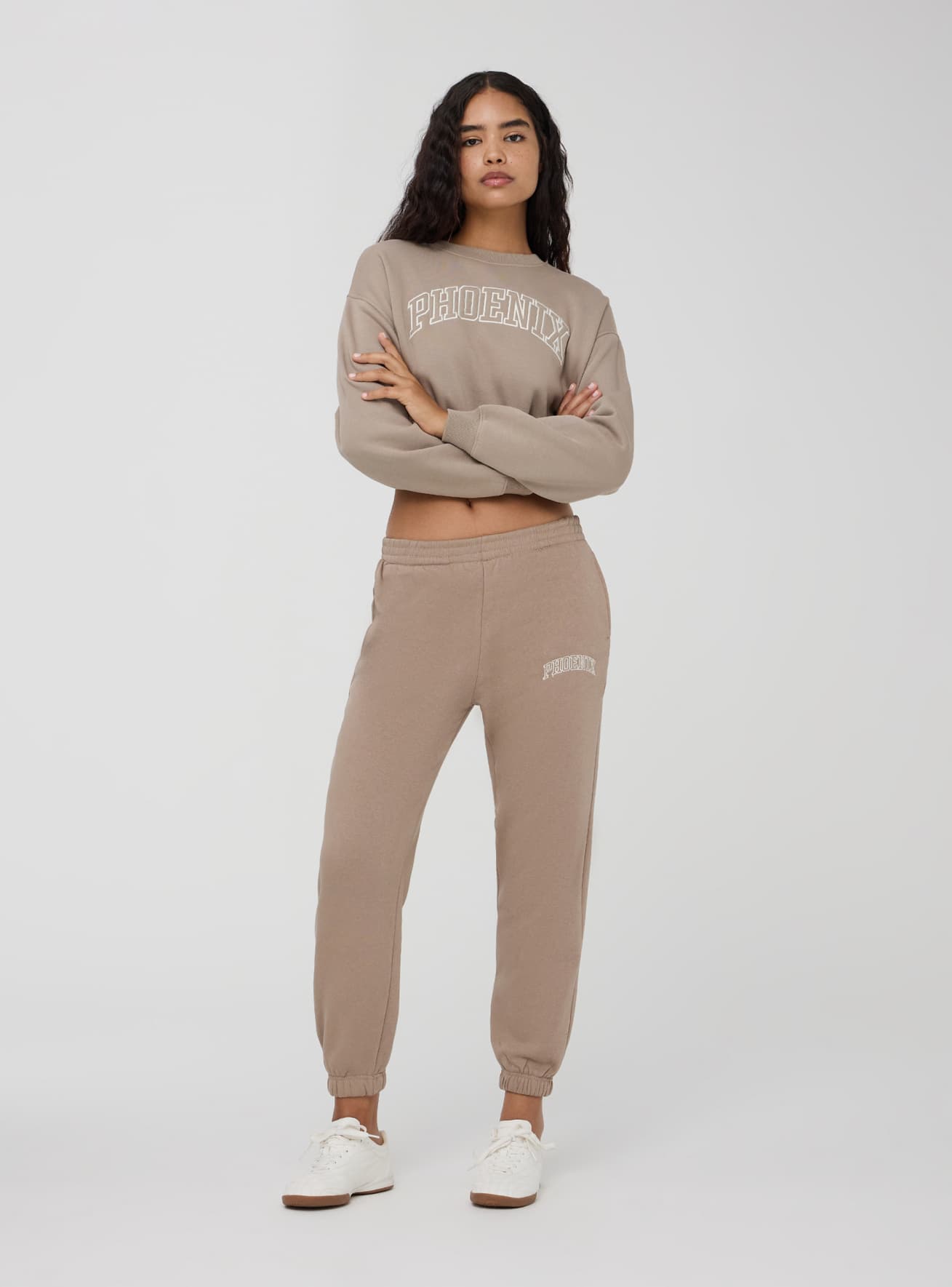 Pantaloni tuta pesanti con ricamo college fango Terranova