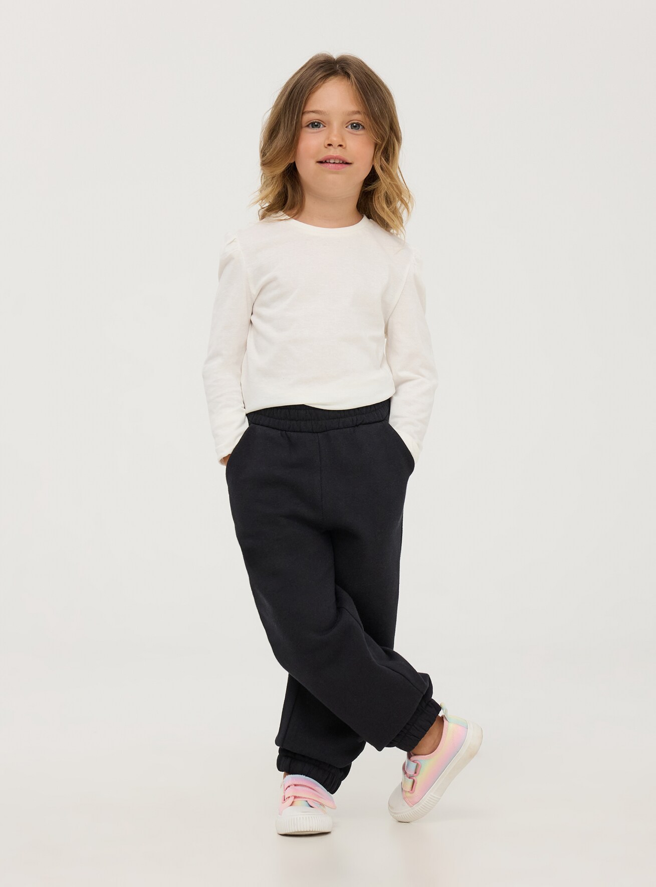 Girls plain black tracksuit bottoms new arrivals