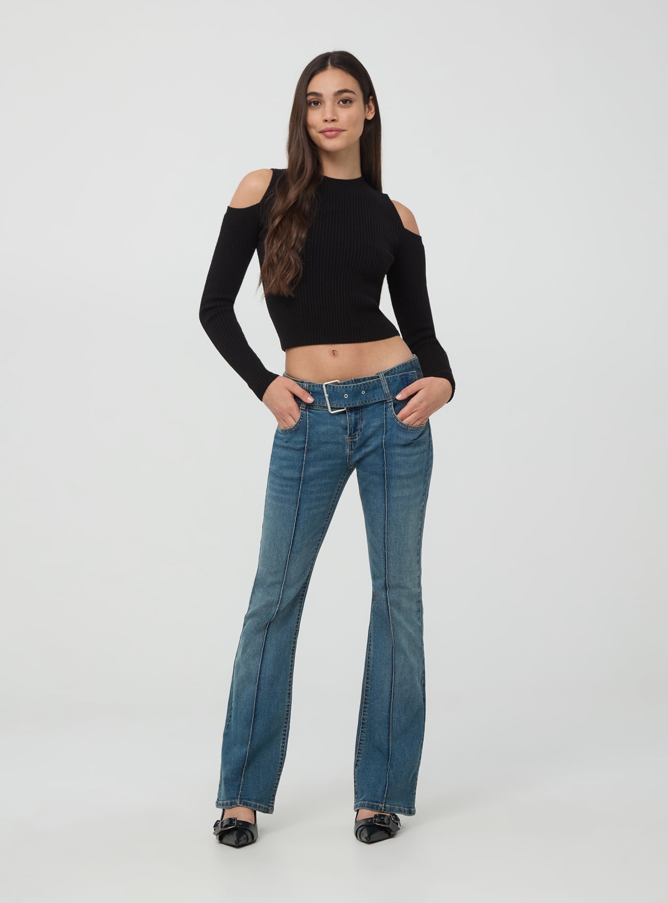 Middle blue denim Low waisted flared jeans with a belt Buy Online Terranova