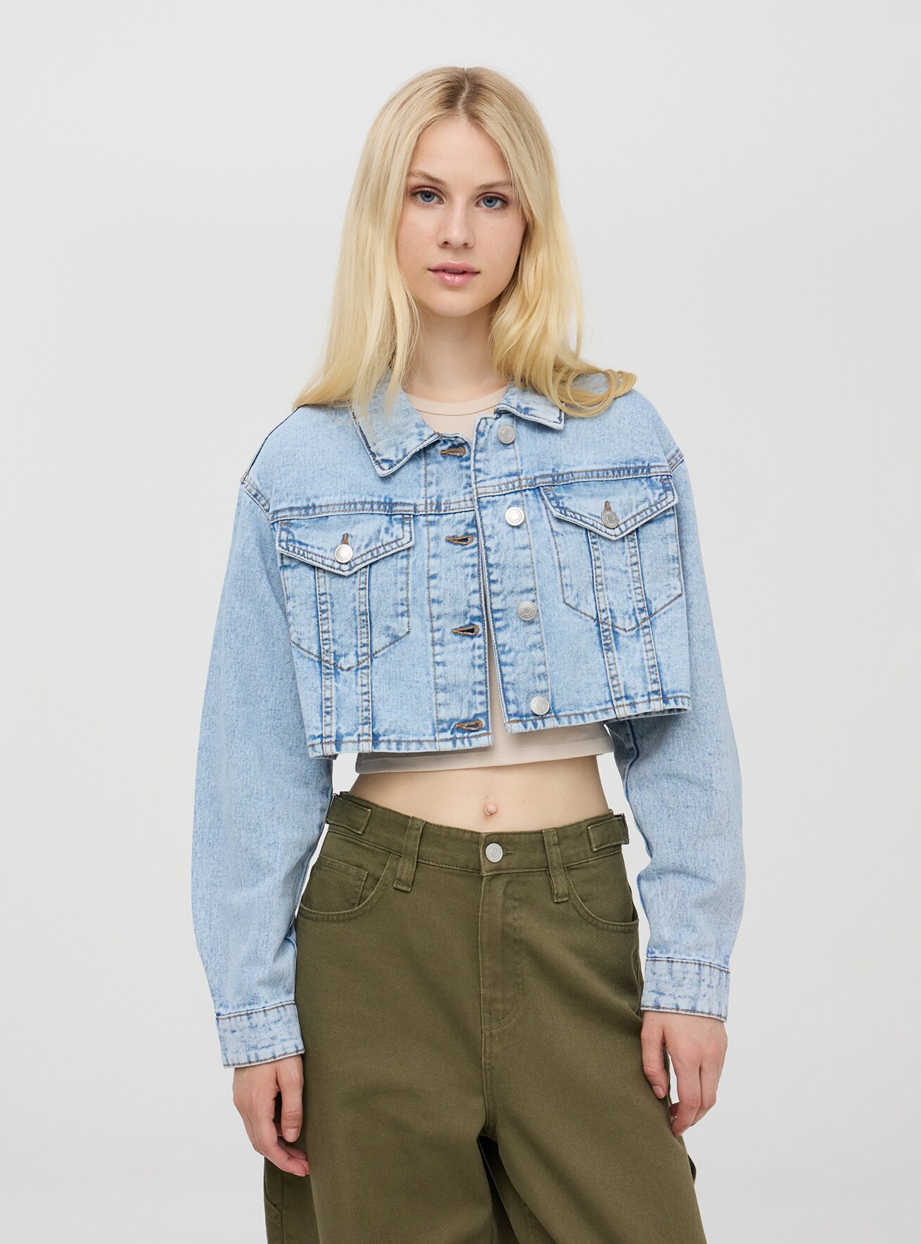 Women's Jean Jacket Frayed Washed Button Up Cropped Denim Jac